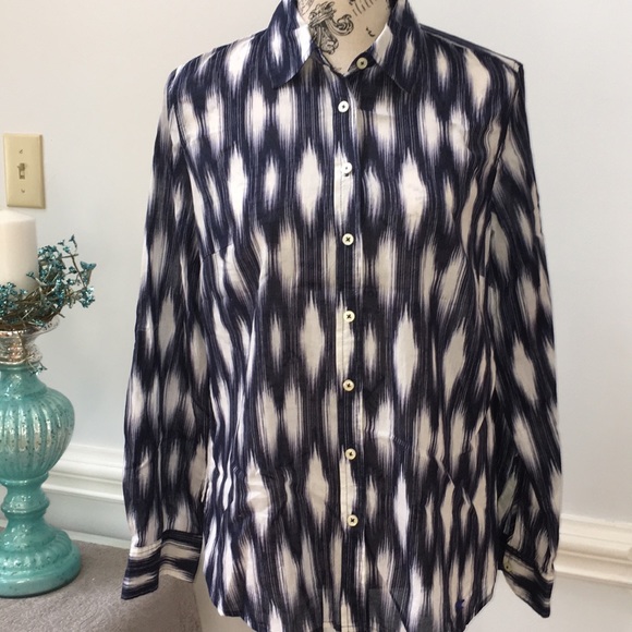 Talbots Tops - Talbots Blue Print Button Down Like New